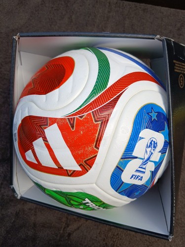 Spielball der fifa - spielball,