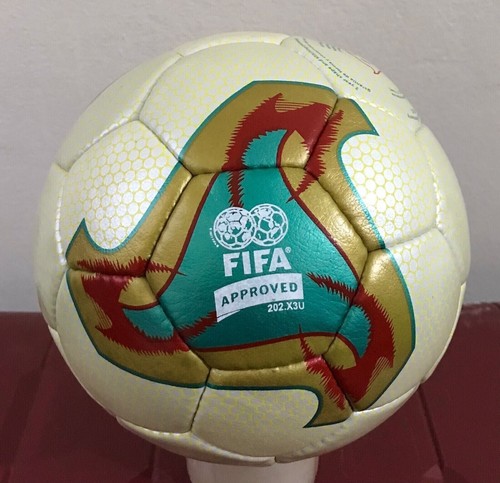 Adidas fevernova 2002 fifa - 2002,